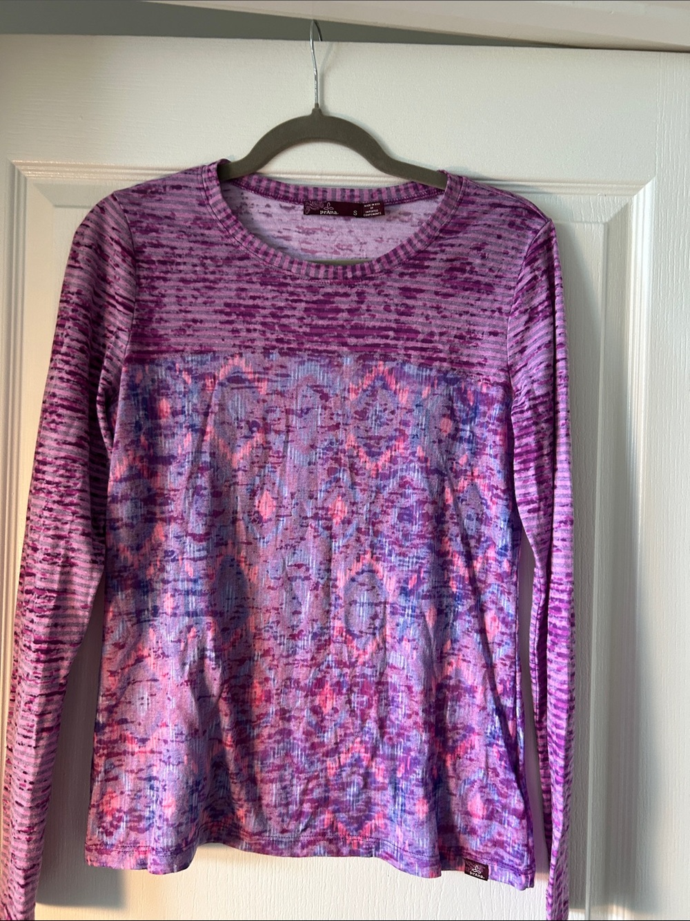 Prana Multi-Tone Purple & Pink Long Sleeve T-Short